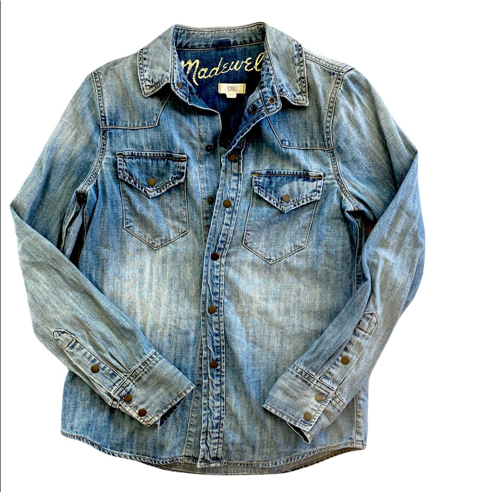 Madewell light weight Jean button down